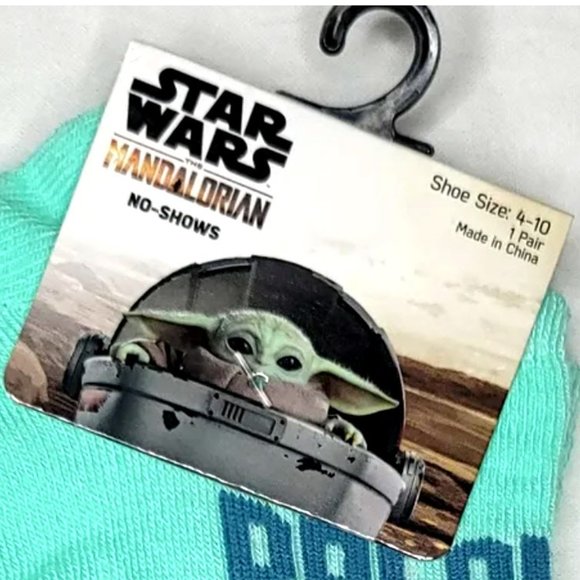 Star Wars Mandalorian Baby Yoda Socks - Picture 5 of 6
